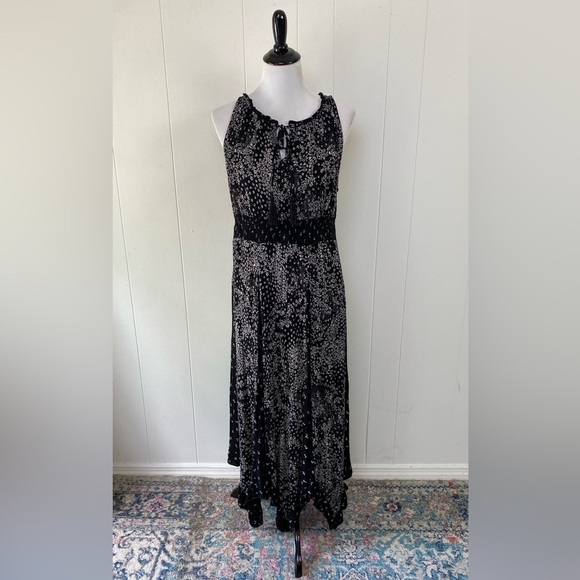 Bila Maxi Dress Sz XL Black Handkerchief Hem Floral Gauze Boho 90s Style Flowy - Picture 2 of 16